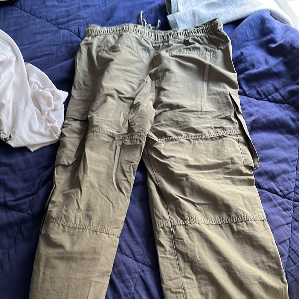 Cargo pants - Picture 2 of 2
